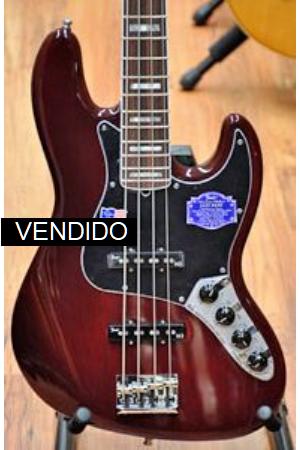 Fender American Deluxe Jazz Bass Wine Red